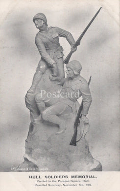 Statue of two soldiers with rifles on a postcard labeled 'Hull Soldiers Memorial'.