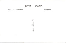 Load image into Gallery viewer, France Postcard - Vieux Paris, La Renaissance Et Le Boulevard Saint-Martin SW17989
