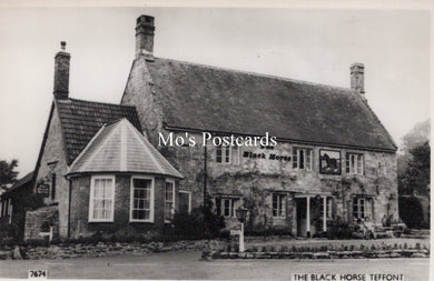Wiltshire Postcard - The Black Horse, Teffont  SW19250