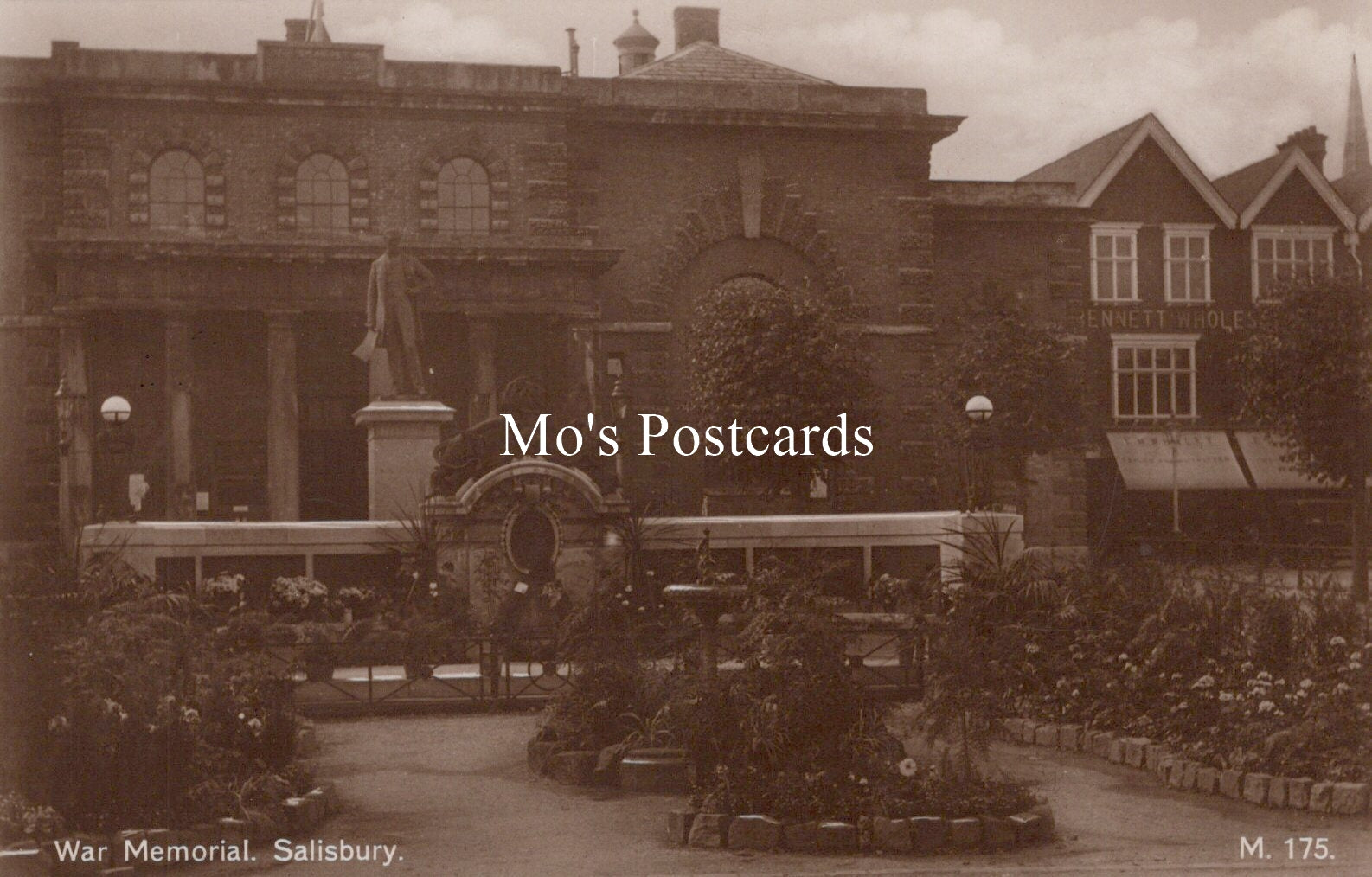 Wiltshire Postcard - War Memorial, Salisbury  SW19257