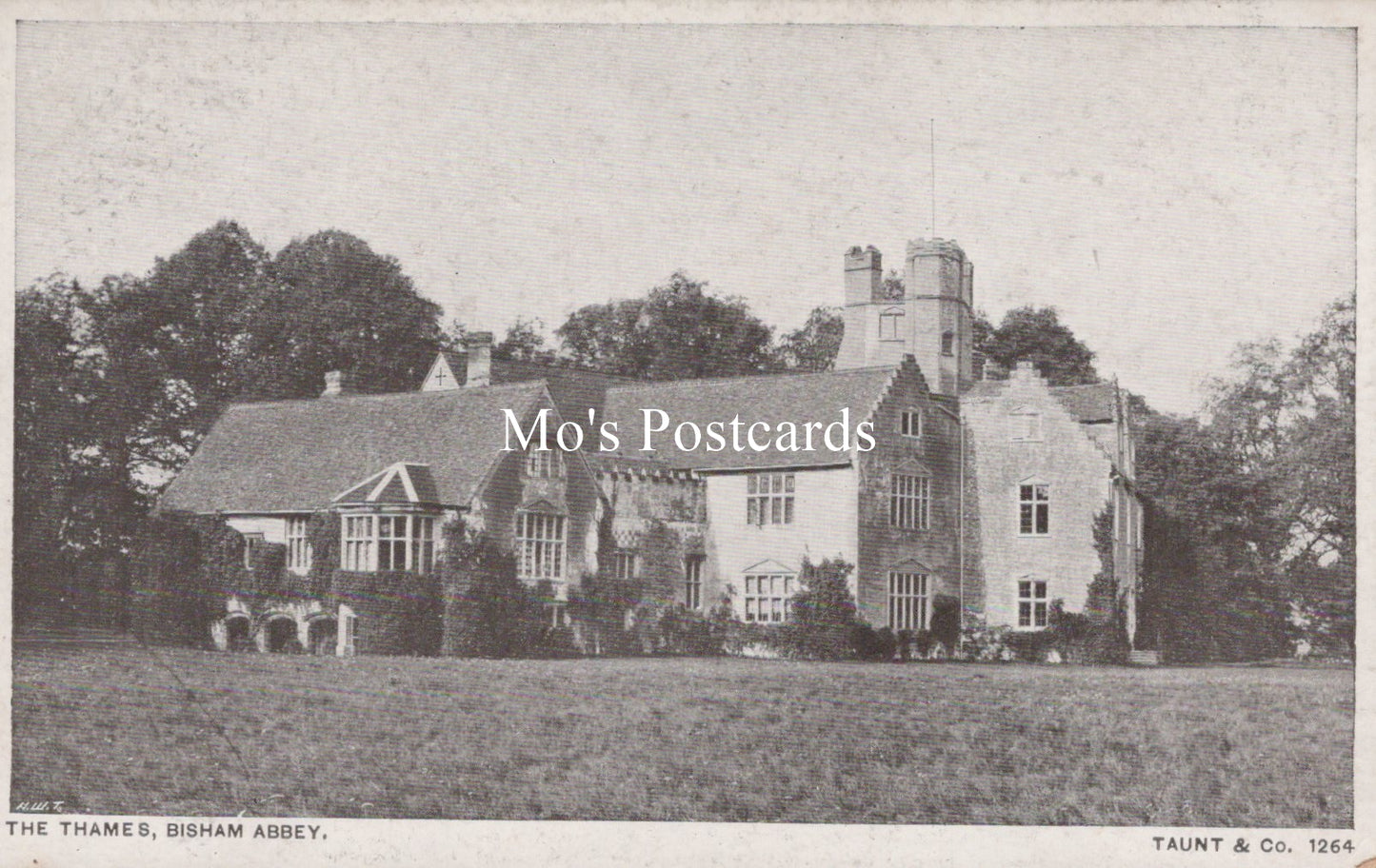 Berkshire Postcard - The Thames, Bisham Abbey  SW19279