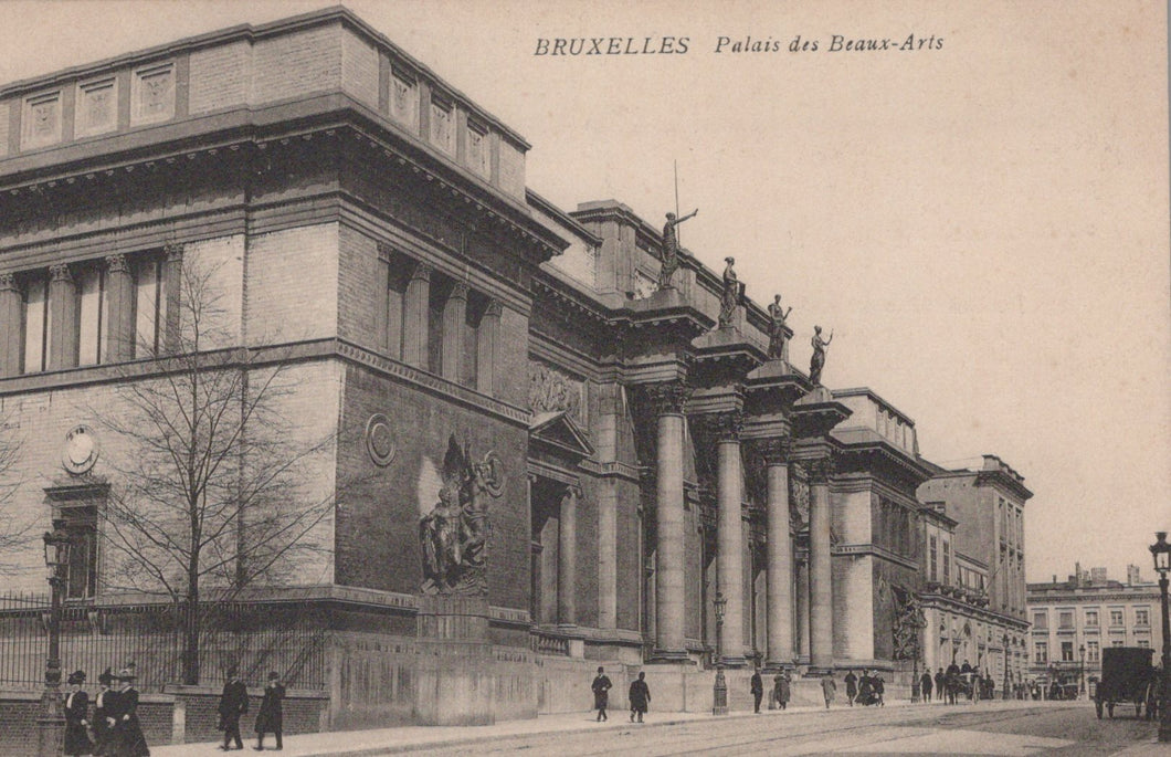 Vintage postcard of the Palais des Beaux-Arts in Brussels, Belgium.