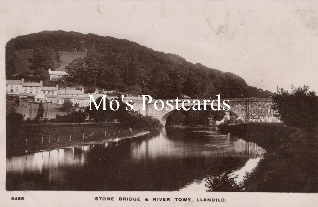 Wales Postcard - Llandilo, Stone Bridge and River Towy SW18714