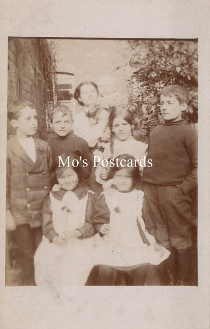 Ancestors Postcard - Mother and Seven Children  SW18717