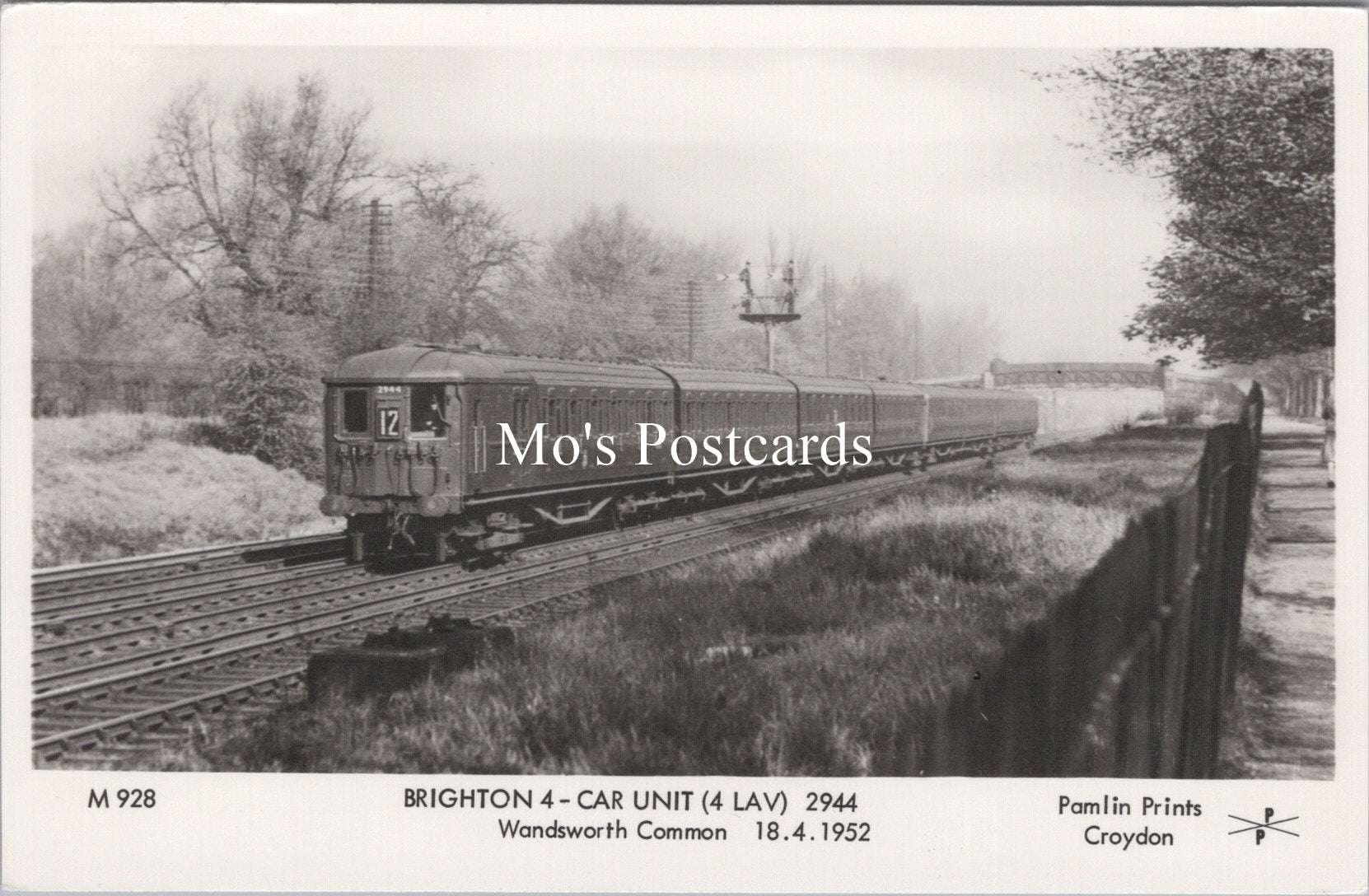 Railways Postcard-Brighton 4 Car Unit 2944, Wandsworth Common SW17705