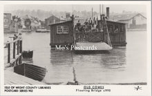 Load image into Gallery viewer, Isle of Wight Postcard - Old Cowes Floating Bridge c1910 - SW18058
