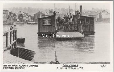 Isle of Wight Postcard - Old Cowes Floating Bridge c1910 - SW18058