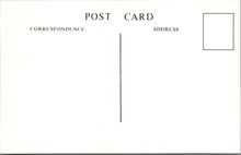 Load image into Gallery viewer, Road Transport Postcard - Vintage Car, Ford Model &#39;T&#39; c1913 - SW18069
