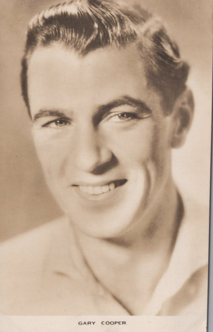 Film Star Postcard - American Actor Gary Cooper   SW18643
