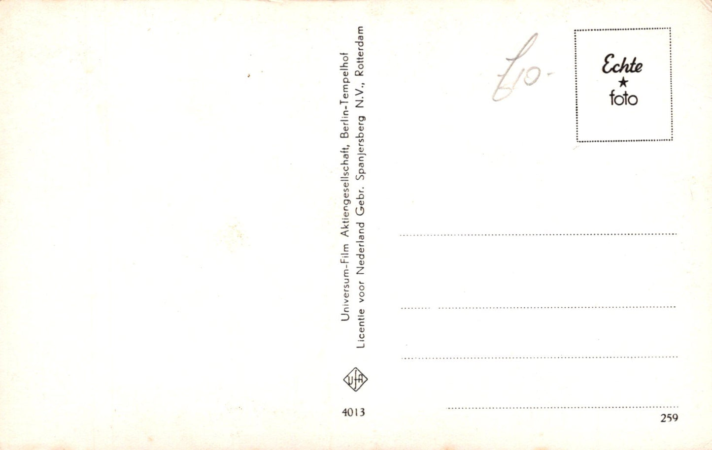 Back of a postcard with text and a logo, featuring the brand 'Echte foto'.
