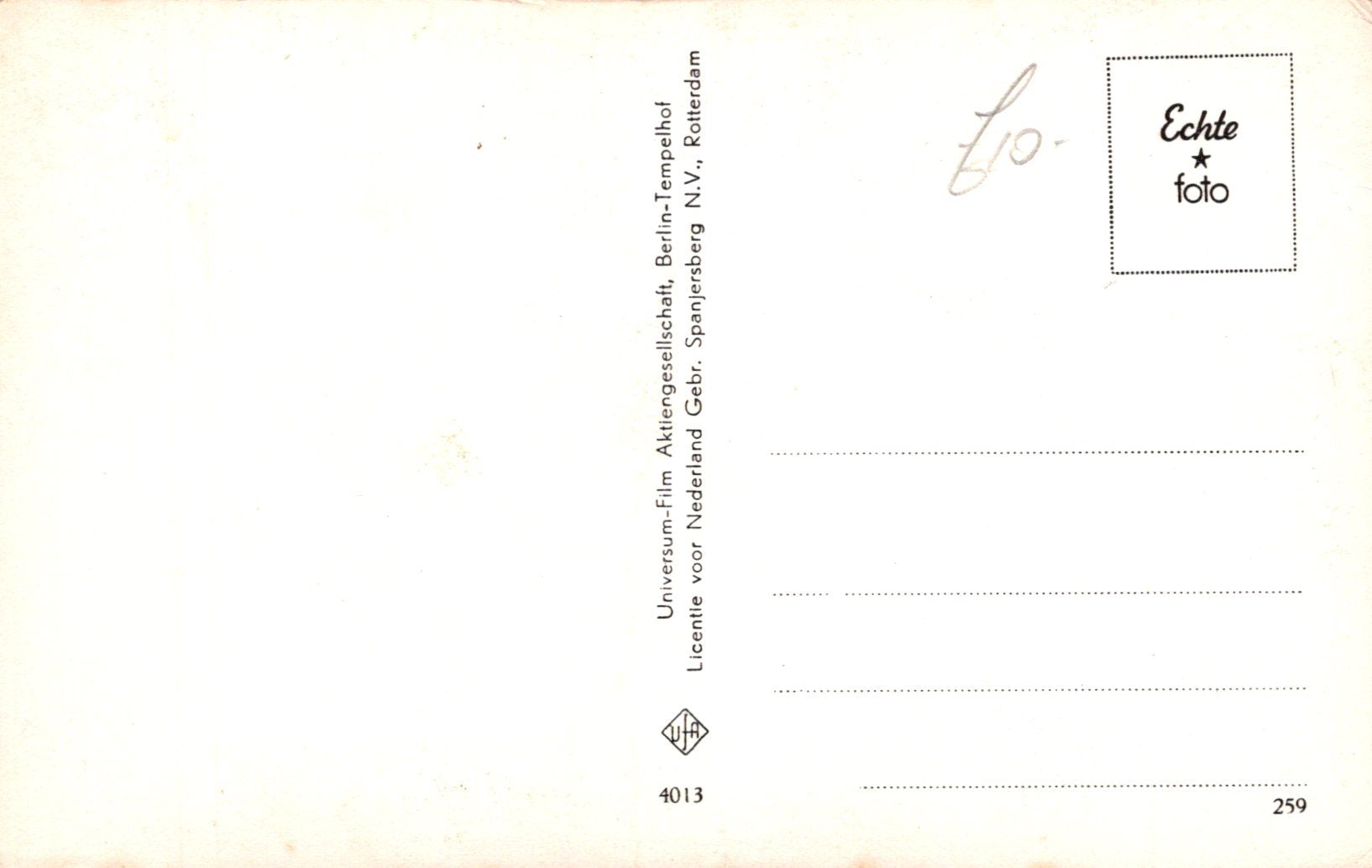 Back of a postcard with text and a logo, featuring the brand 'Echte foto'.