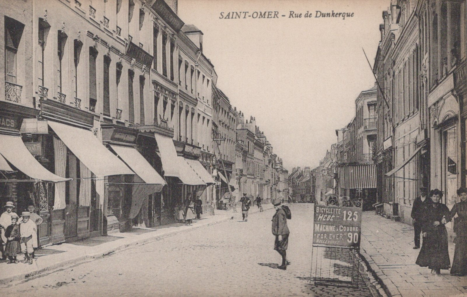 France Postcard - Saint-Omer, Rue De Dunkerque  VT97