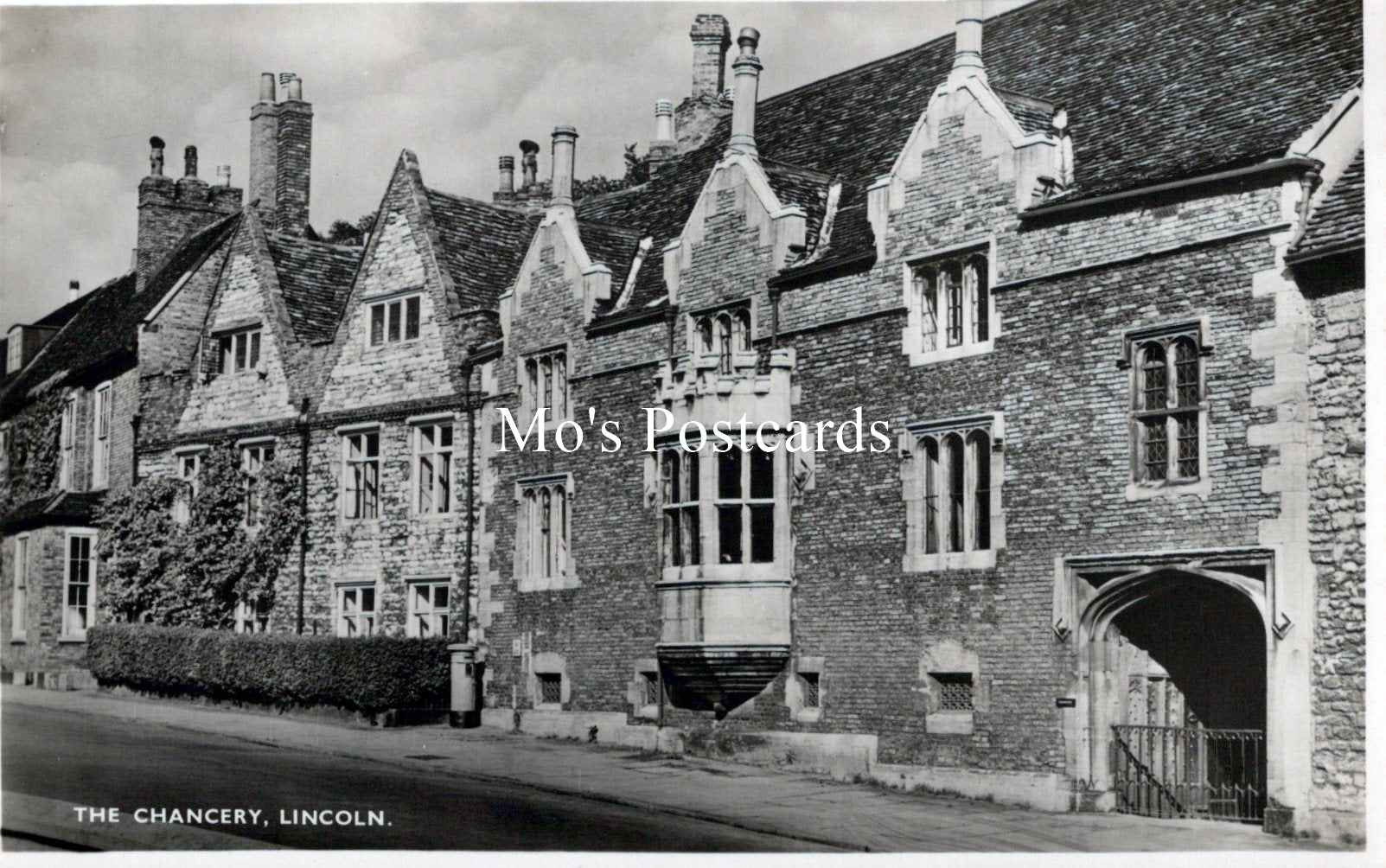 Lincolnshire Postcard - The Chancery, Lincoln   SW18252