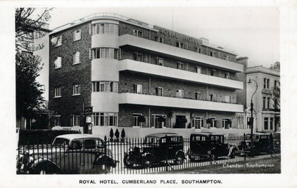 Hampshire Postcard - Southampton, Royal Hotel, Cumberland Place SW18287