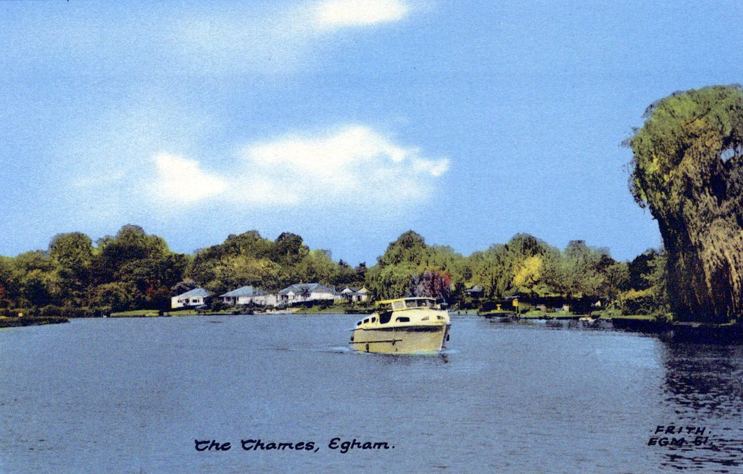 Surrey Postcard - The Thames, Egham   SW18437
