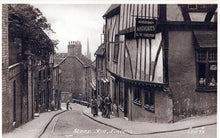 Load image into Gallery viewer, Lincolnshire Postcard - Lincoln, Steep Hill  SW18451
