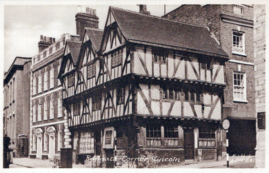 Lincolnshire Postcard - Lincoln, Bailgate Corner  SW18453