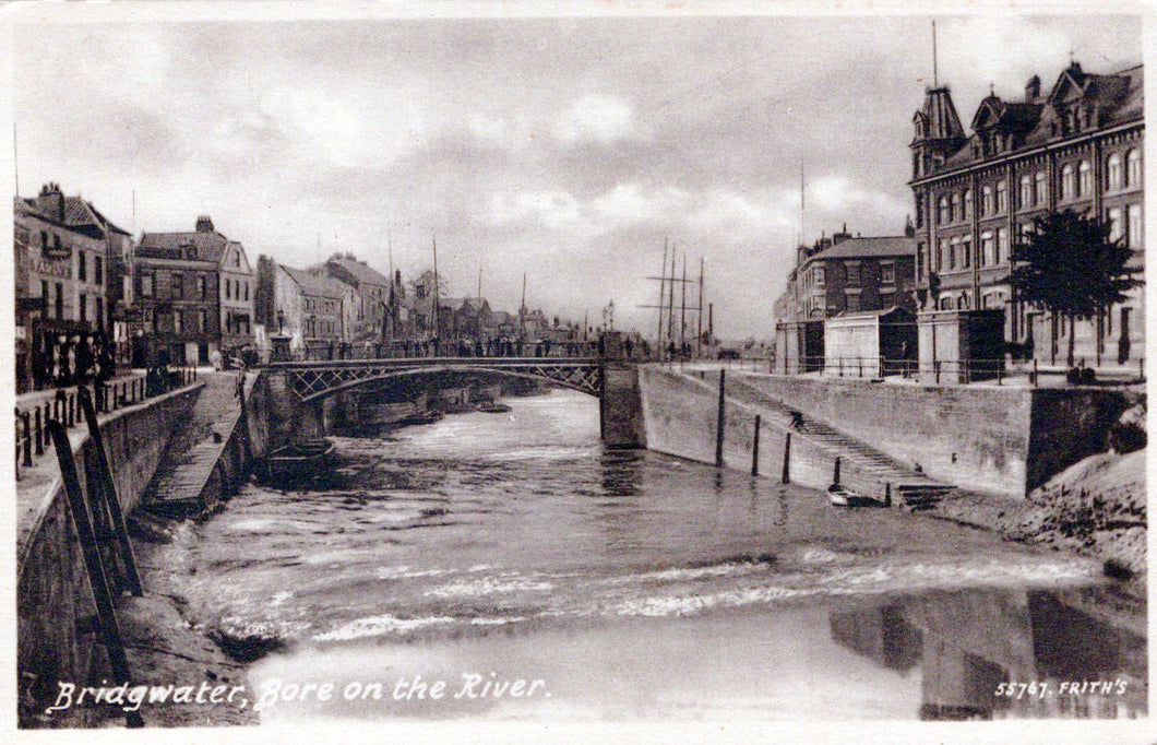 Somerset Postcard - Bridgwater, Bore on The River  SW18460