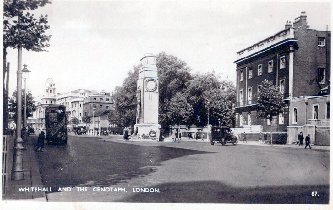 London Postcard - Whitehall and The Cenotaph   SW18403
