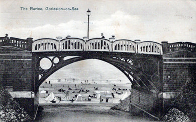 Norfolk Postcard - Gorleston-on-Sea, The Ravine   SW18489