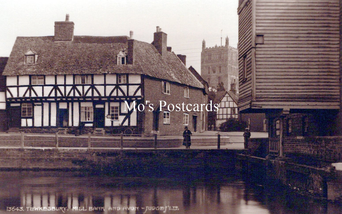 Gloucestershire Postcard - Tewkesbury, Mill Bank and Avon  SW18533