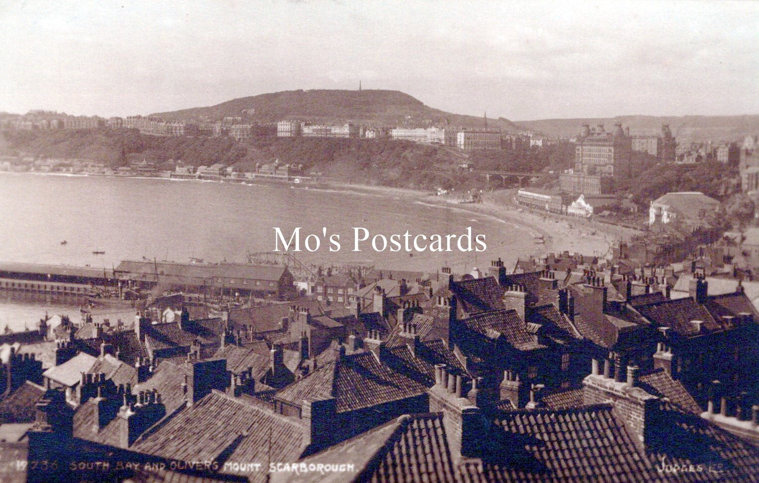 Yorkshire Postcard - Scarborough, South Bay and Oliver's Mount  SW18538