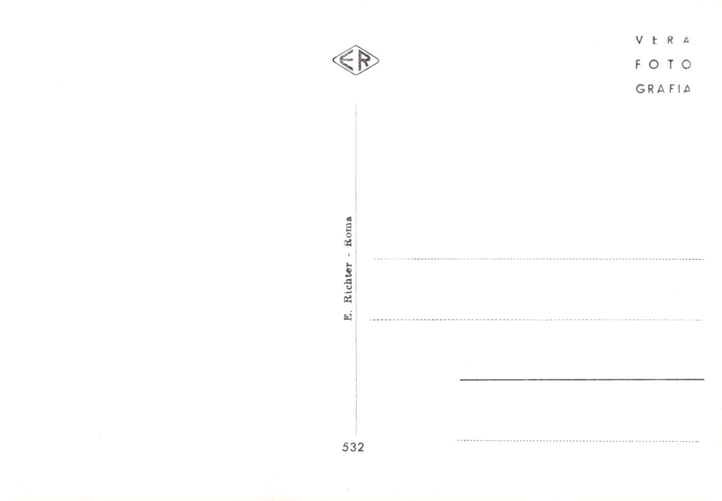 White photo album page with measurement details and 'Vera Fotografia' branding.