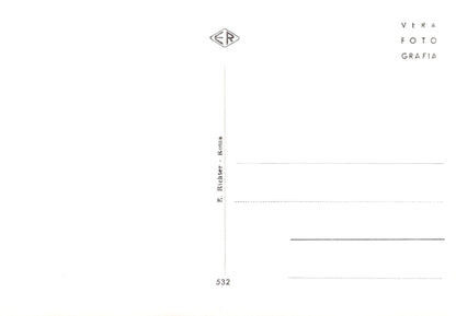 White photo album page with measurement details and 'Vera Fotografia' branding.