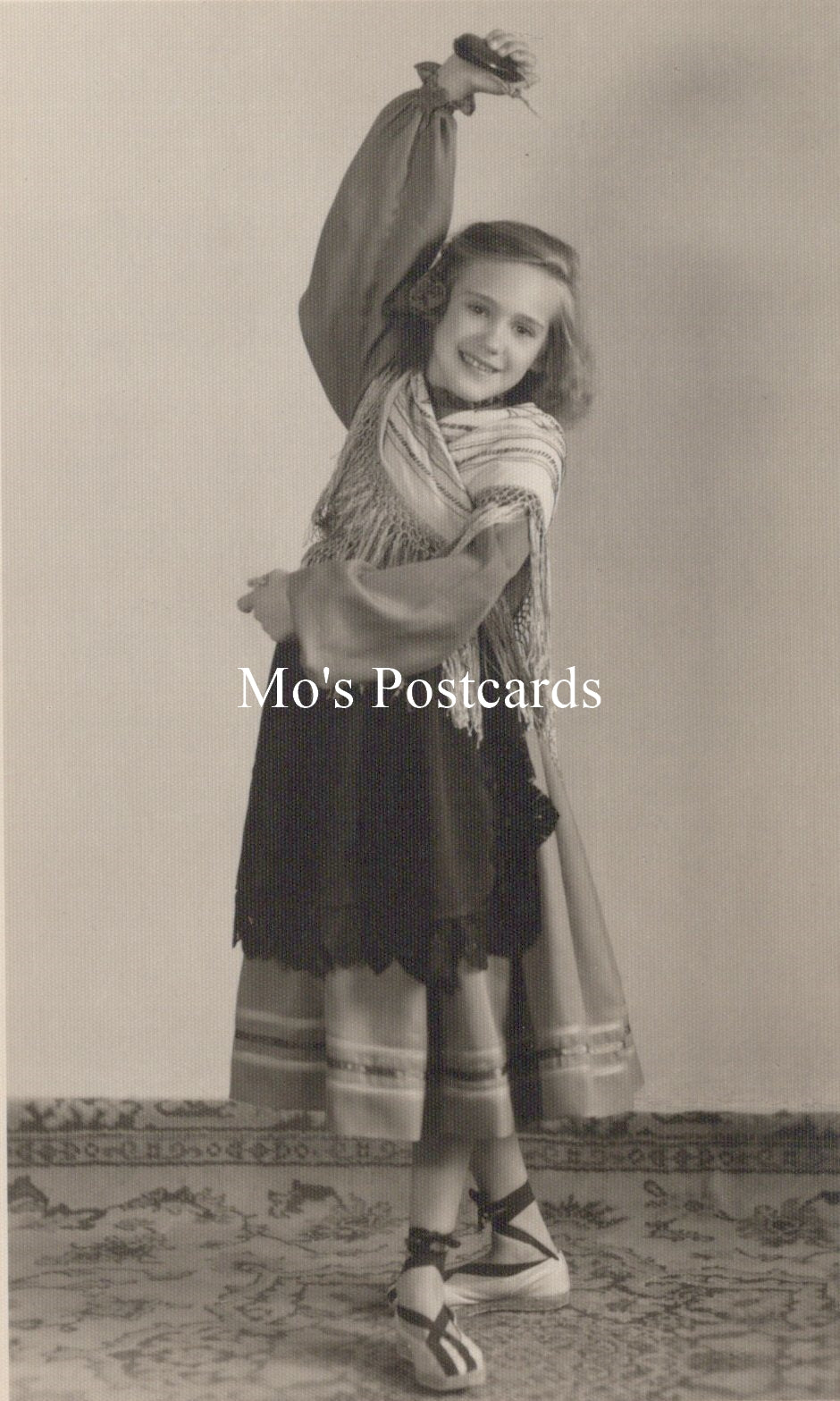 Dancing Postcard - Young Girl Ballet Dancer  VT211