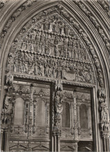 Load image into Gallery viewer, Germany Postcard - Freiburger Munster, Vorhalle  SW17061
