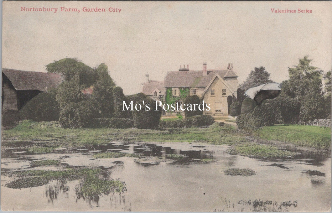Hertfordshire Postcard - Nortonbury Farm, Garden City  SW17755