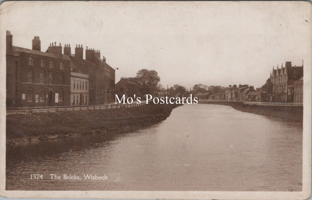 Cambridgeshire Postcard - The Brinks, Wisbech  SW17792