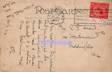 Load image into Gallery viewer, Military Postcard - Yeoman of The Guard  SW20213
