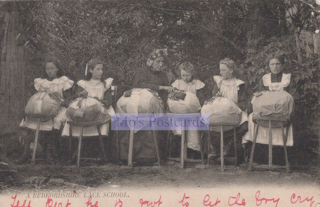 Bedfordshire Postcard - A Bedfordshire Lace School  SW20225 
