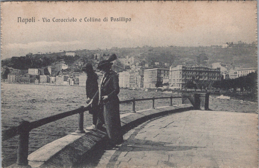 Italy Postcard -  Napoli, Via Caracciolo e Collina Di Posillipo   SW17442