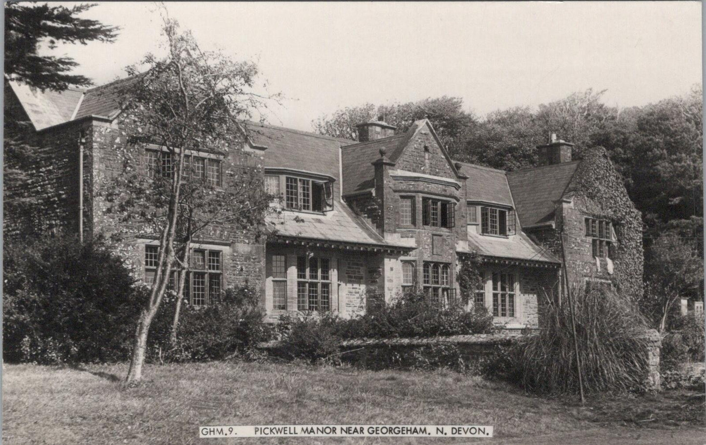 Devon Postcard: Pickwell Manor Georgeham North Devon Jacobean RPPC XT2528