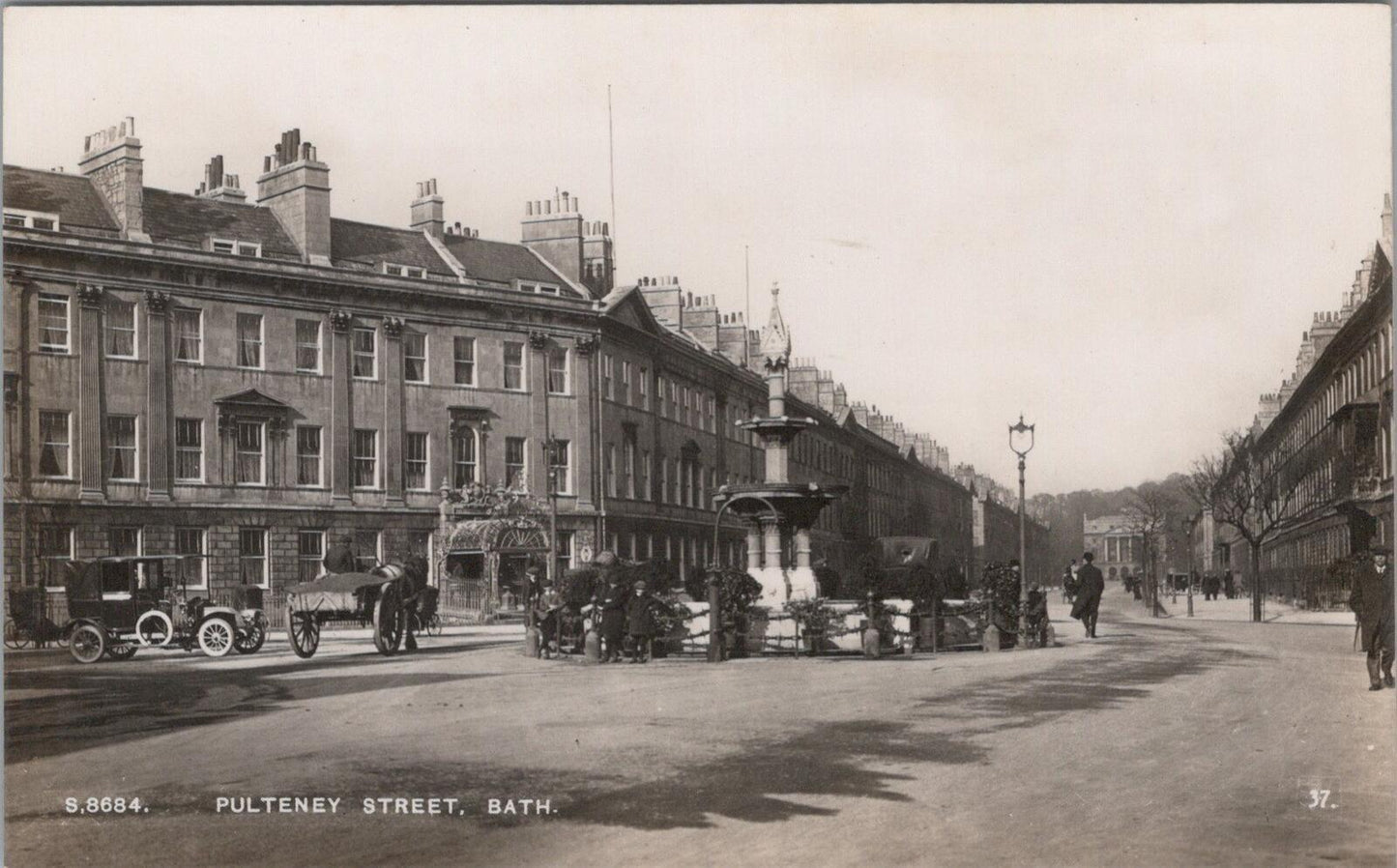 Somerset Postcard: Pulteney Street Laura Place Bath RPPC  XT2546