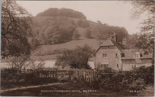 Sussex Postcard: Chanctonbury Ring Hill Fort & Cottage RPPC 1920s Banks XT2612