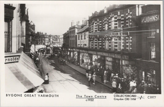 Norfolk Postcard: Great Yarmouth Town Centre c1922 Collectorcard C1977 - XT2704