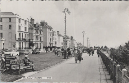 Kent Postcard: Folkestone The Leas Prom Promenade Cliff Edge 1960s RPPC XT2929