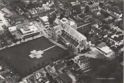 Hampshire Postcard - Aerial View of Romsey Abbey   RR23589