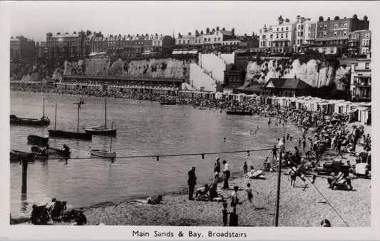 Kent Postcard: Broadstairs Main Sands Viking Bay Beach Huts RPPC XT3010