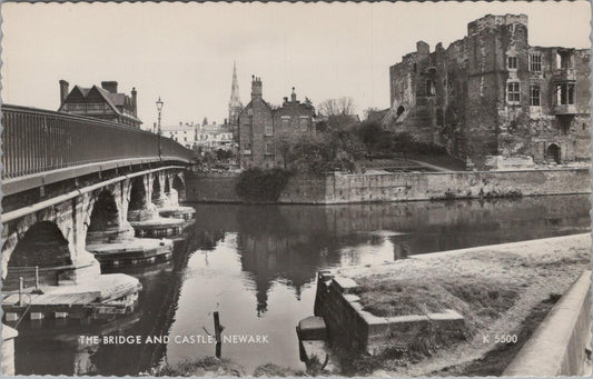 Nottinghamshire Postcard: Newark Castle Trent Bridge River Gatehouse,RPPC XT3024