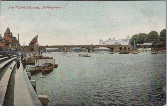 Nottinghamshire Postcard: Trent Embankment Nottingham Bridge Rowing Boats XT3038
