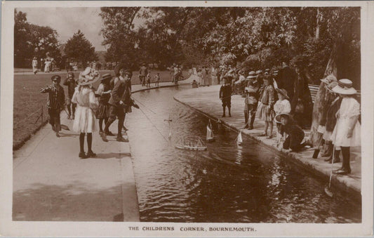 Dorset Postcard: Childrens Corner Bournemouth Gardens Model Boats XT3039