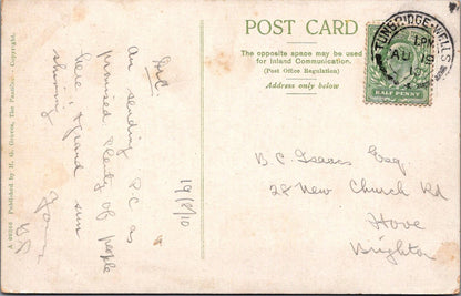 Kent Postcard: Tunbridge Wells The Pantiles Colonnade H G Groves Shop XT3079