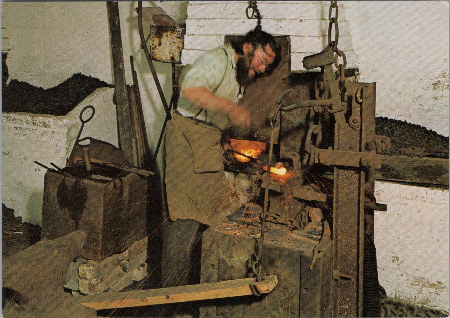 West Midlands Postcard: Black Country Museum Dudley Chain Maker Forging RR23711