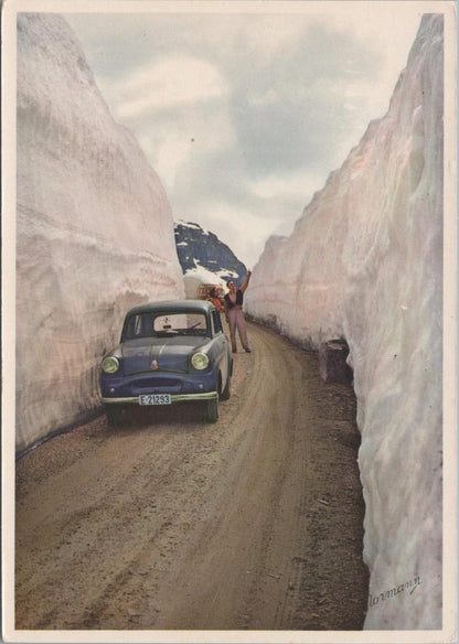 Norway Postcard-High mountain passage, Høyfjellsovergang, Standard Eight RR23703