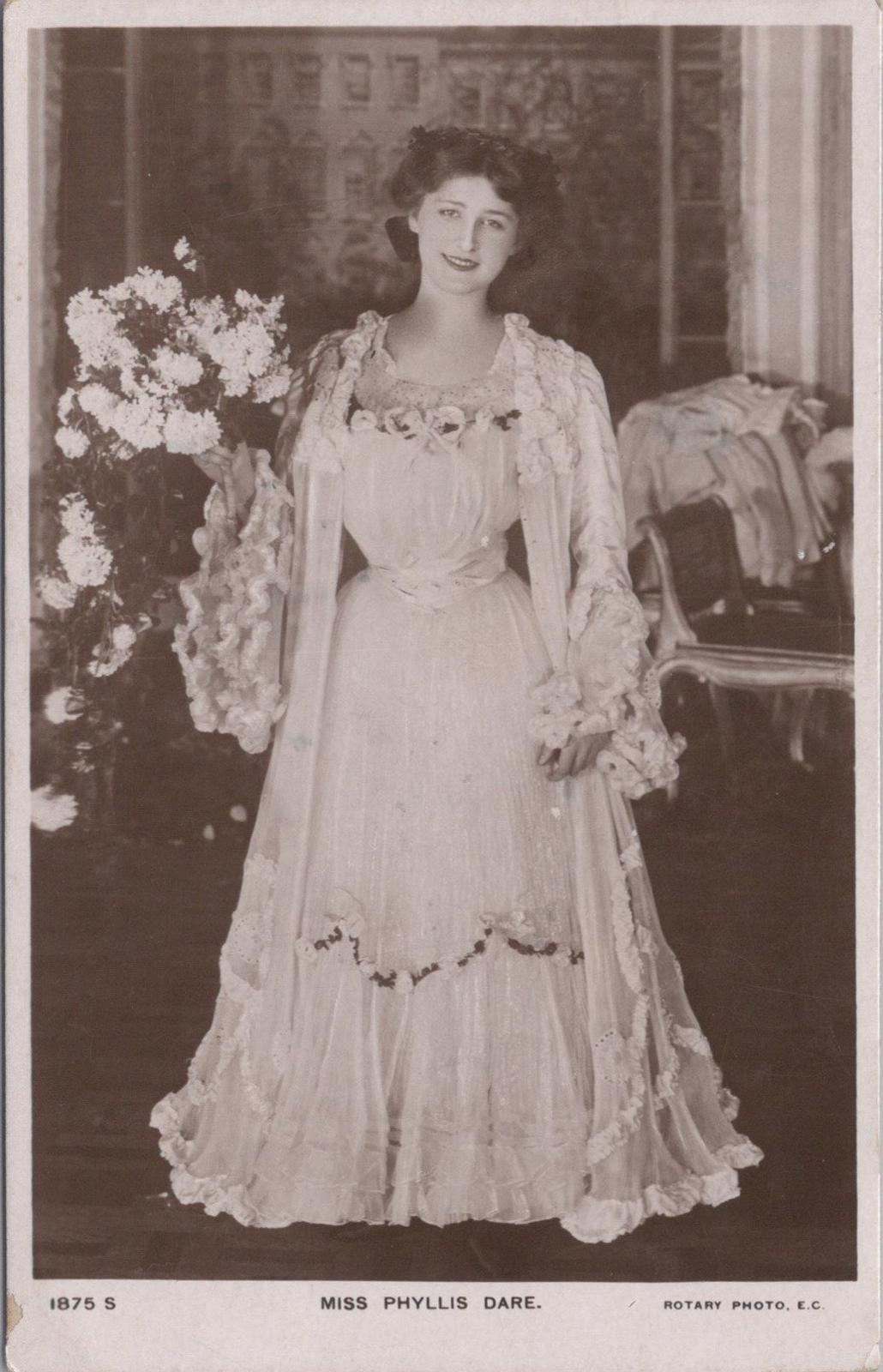 Theatrical Postcard - Phyllis Dare, English Singer and Actress  XT420