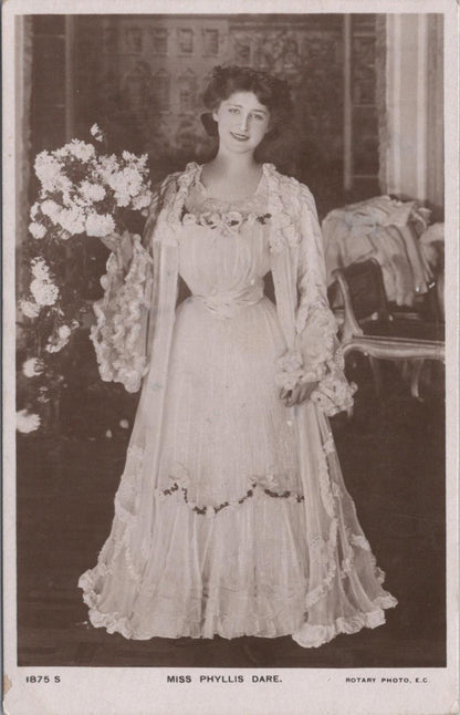 Theatrical Postcard - Phyllis Dare, English Singer and Actress  XT420